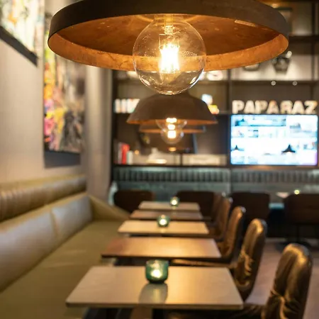 Motel One Berlin-Spittelmarkt-2